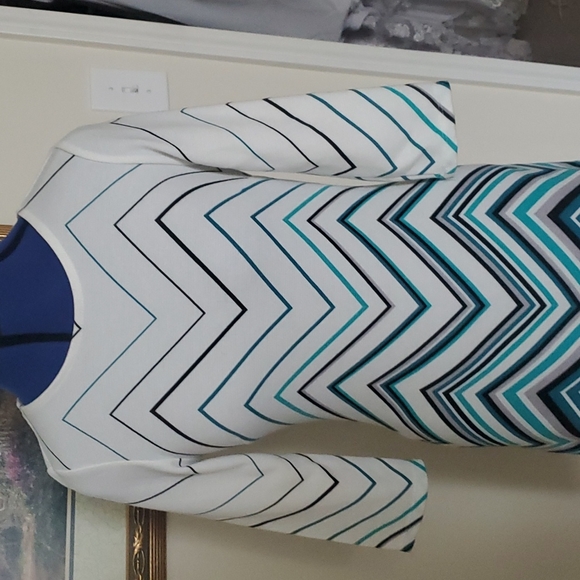 Cute little retro mini dress. - Picture 2 of 6